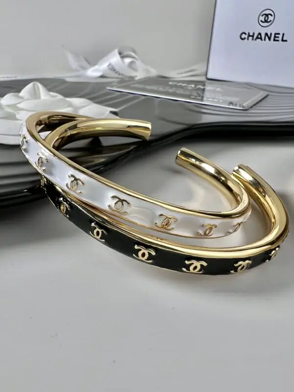 chanel bracelets s_12054a53